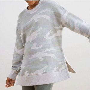 Aerie oversized camouflage sweatshirt